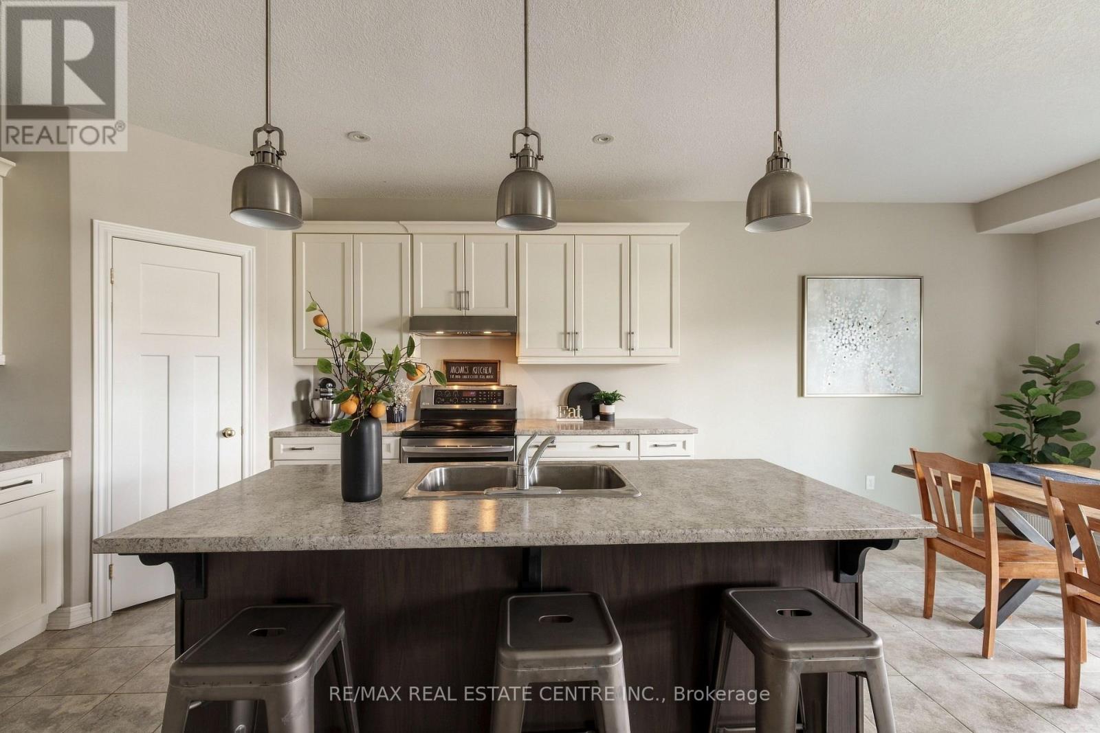 51 Laverty Crescent, Orangeville, Ontario  L9W 6S9 - Photo 8 - W13885296