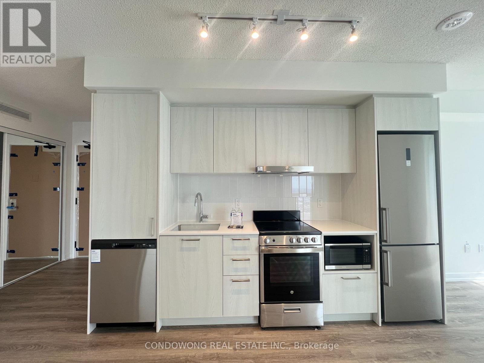 4006 - 195 Commerce Street, Vaughan, Ontario  L4K 0P9 - Photo 5 - N13885314