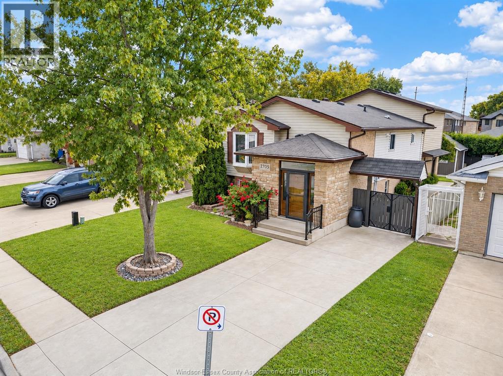 2705 Robert, Windsor, Ontario  N8W 5L9 - Photo 4 - 26024995