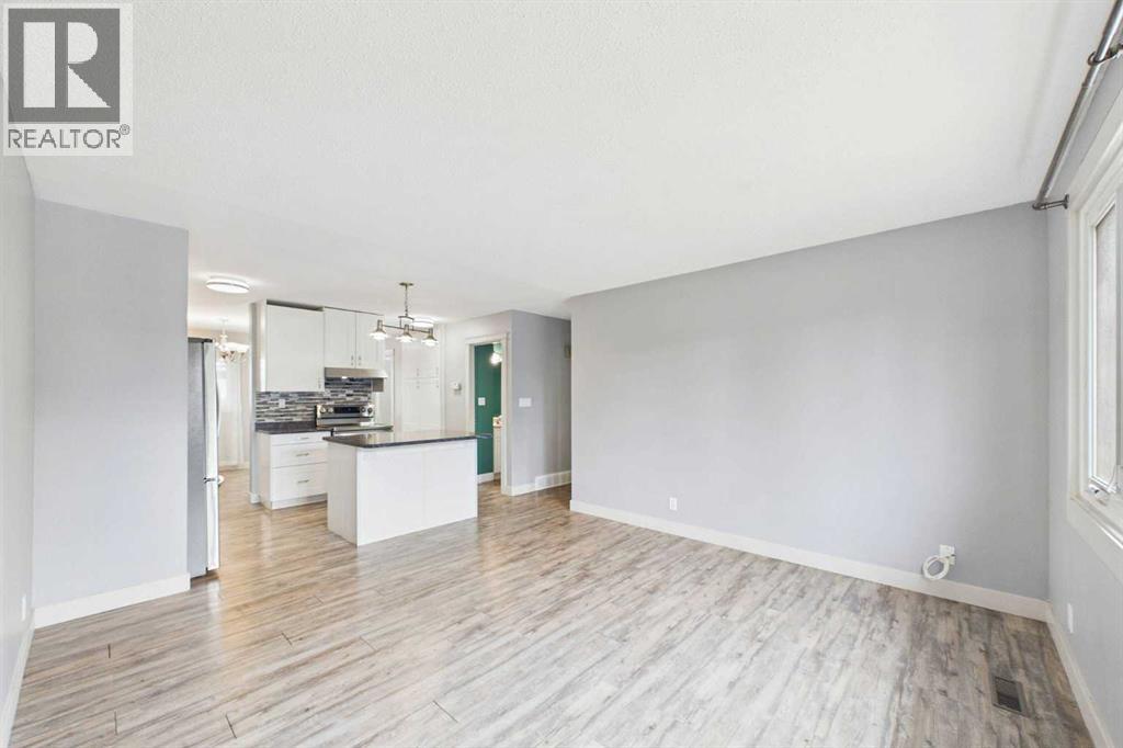 10 Watson Street, Red Deer, Alberta  T4N 5Z3 - Photo 8 - A2350566