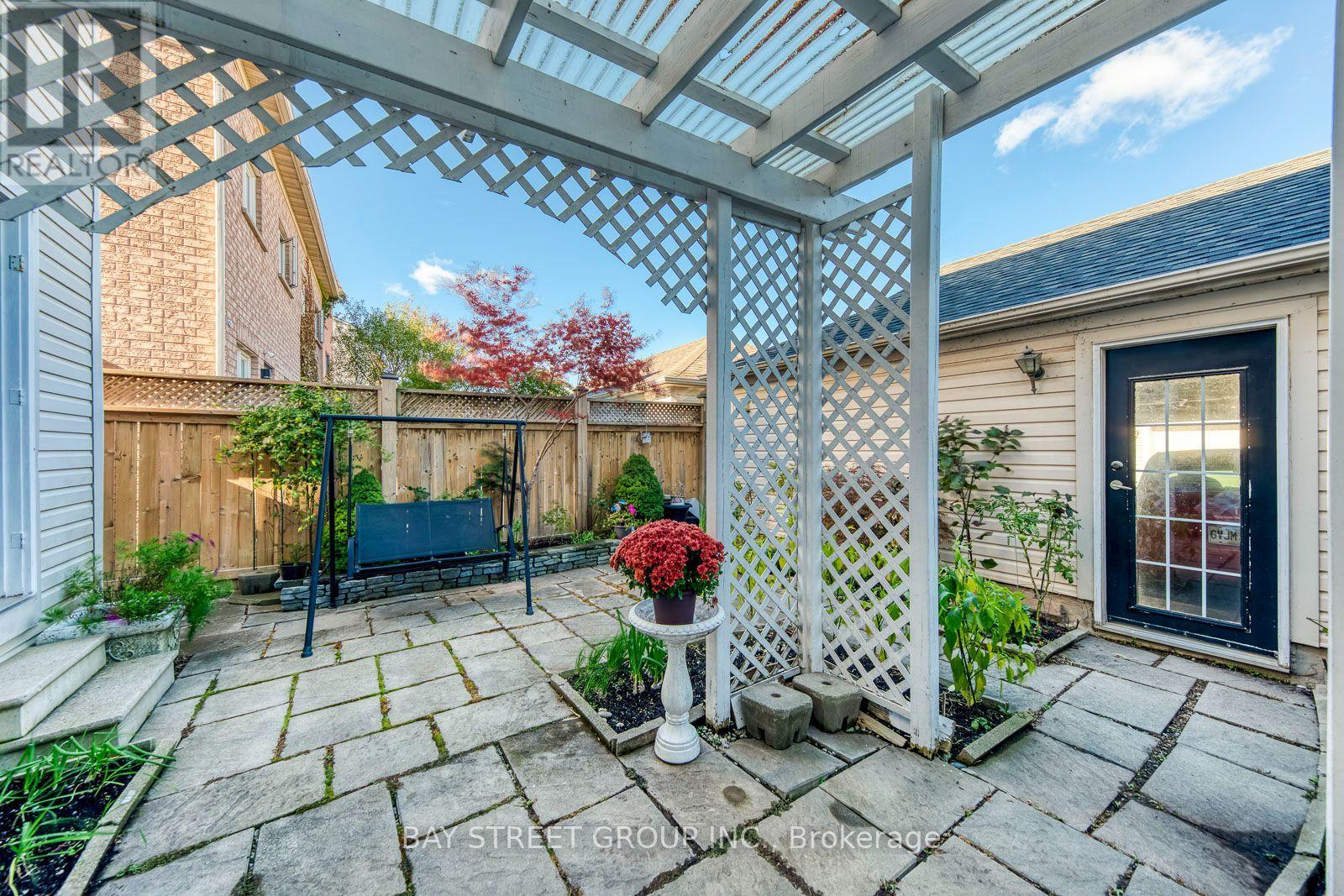 213 Littlewood Drive, Oakville, Ontario  L6H 6T8 - Photo 33 - W13885310