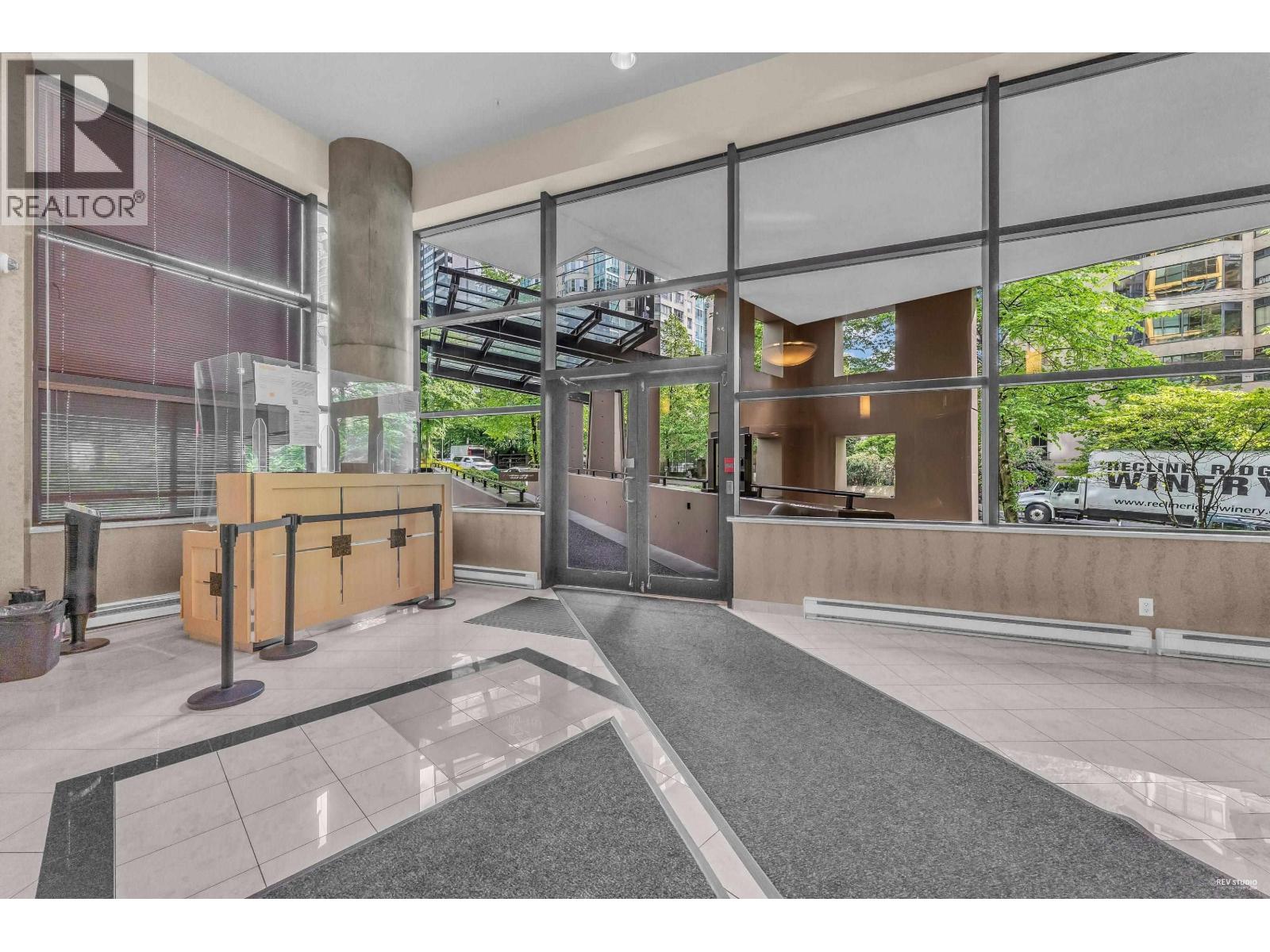 2302 1367 Alberni Street, Vancouver, British Columbia  V6E 4R9 - Photo 3 - R3174330
