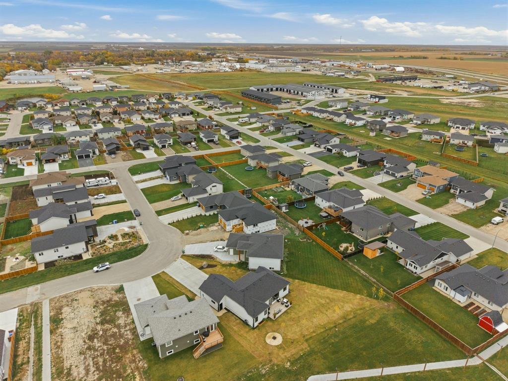 58 Harvest Bay, Blumenort, Manitoba  R0A 0C1 - Photo 41 - 202625413