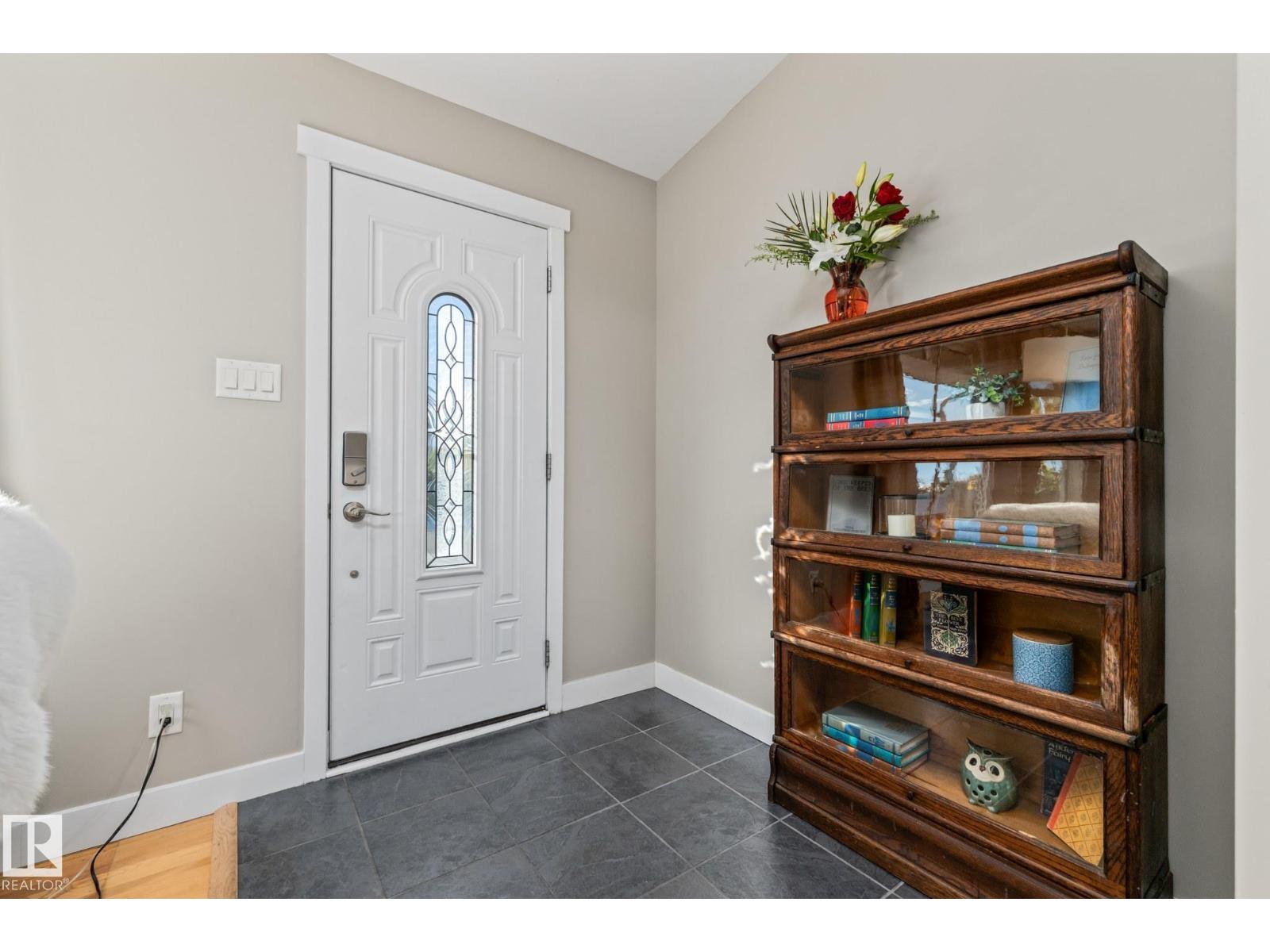 9107 58 ST NW NW