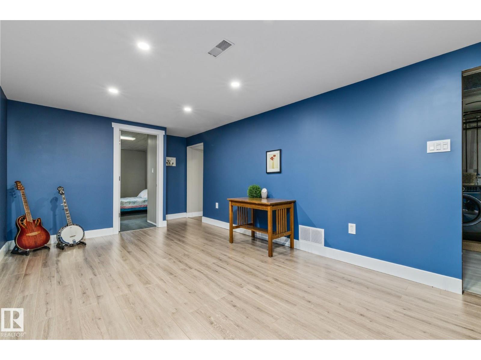 9107 58 ST NW NW