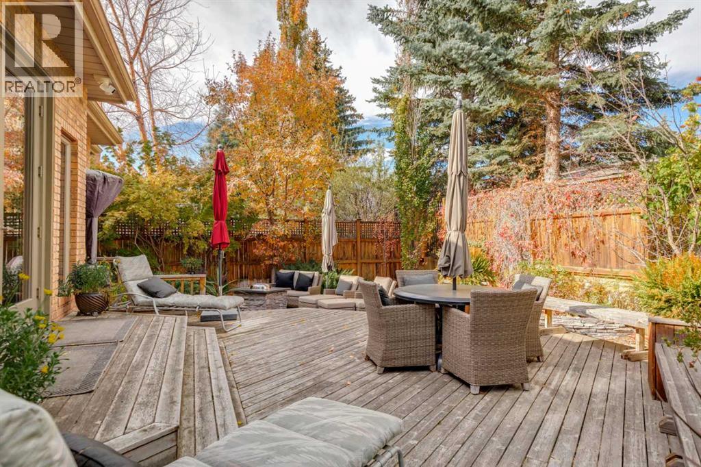 39 Baycrest Court SW