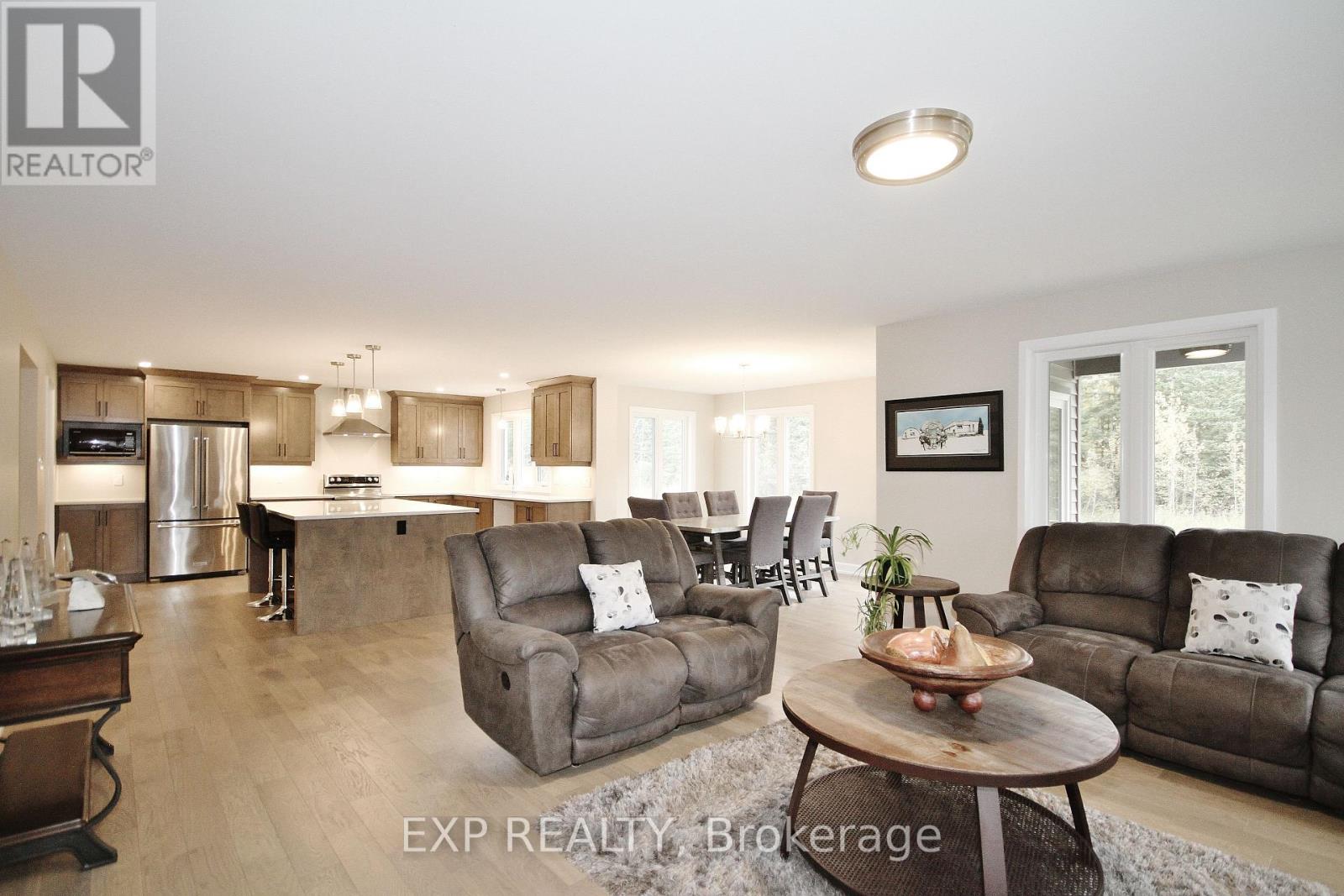 803 Solidex Place, Russell, Ontario  K4R 0C7 - Photo 8 - X13885338