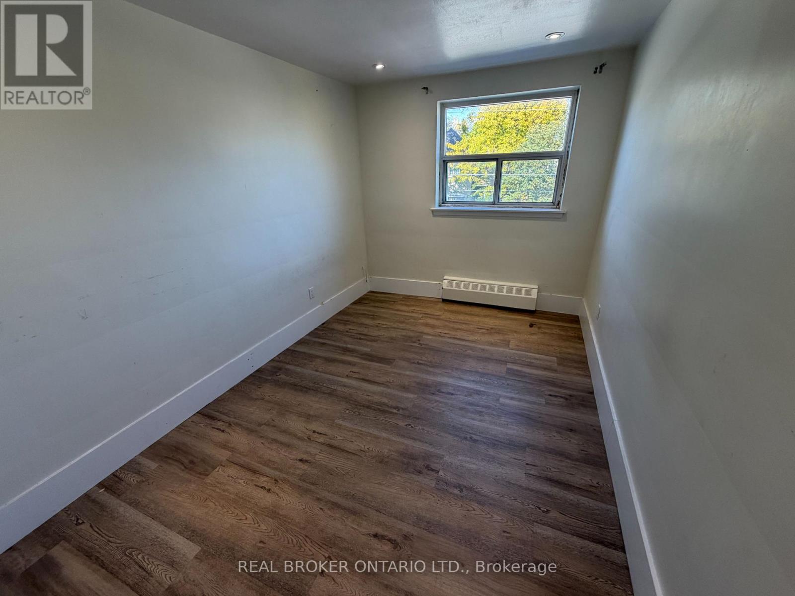 202 - 50 Benson Avenue, Richmond Hill, Ontario  L4C 4E6 - Photo 4 - N13885336