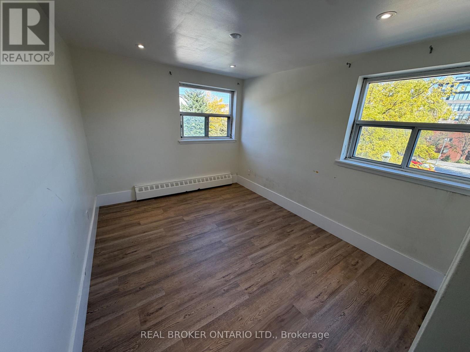 202 - 50 Benson Avenue, Richmond Hill, Ontario  L4C 4E6 - Photo 5 - N13885336