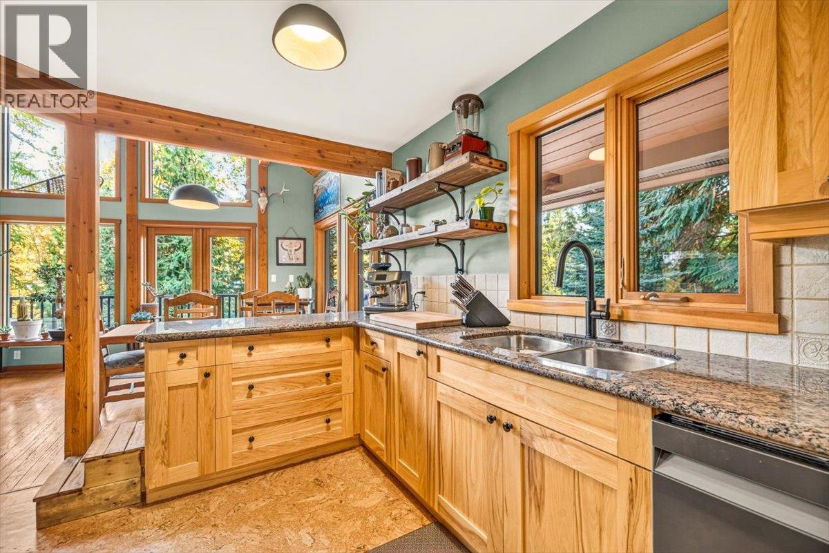 15 ALPINE TRAIL Crescent