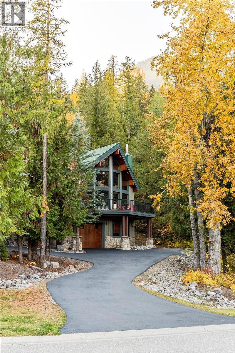 15 ALPINE TRAIL Crescent
