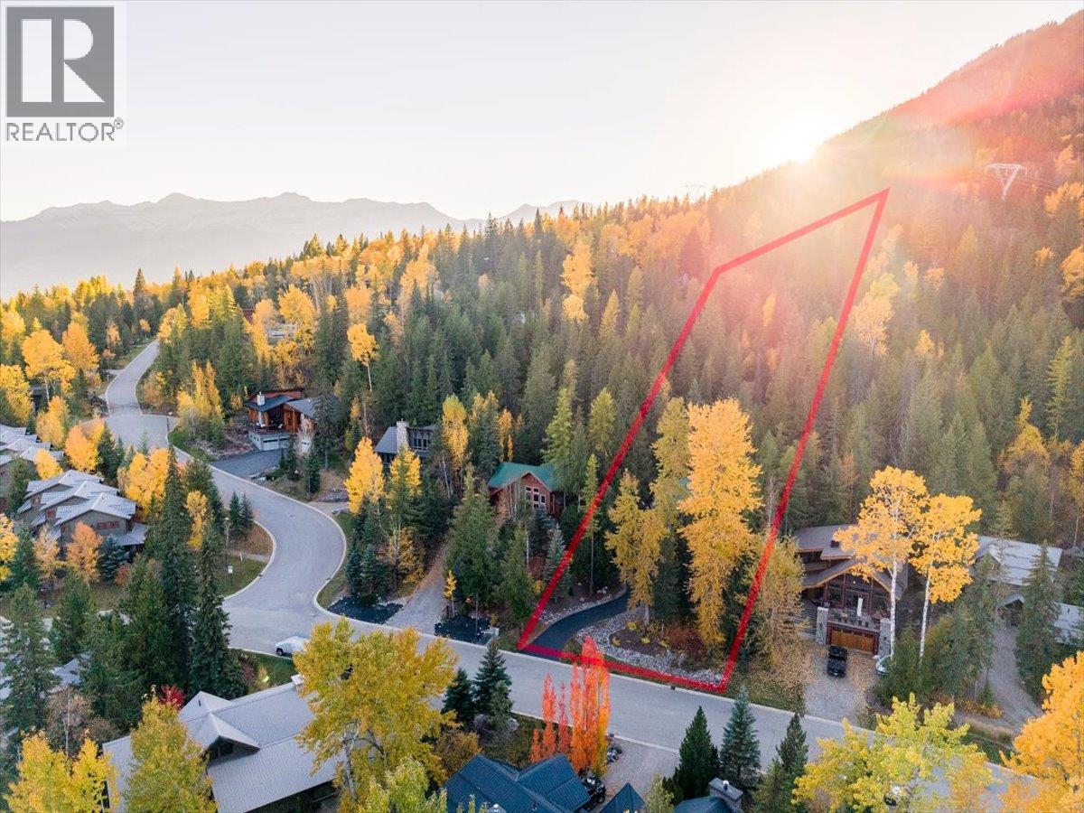 15 ALPINE TRAIL Crescent
