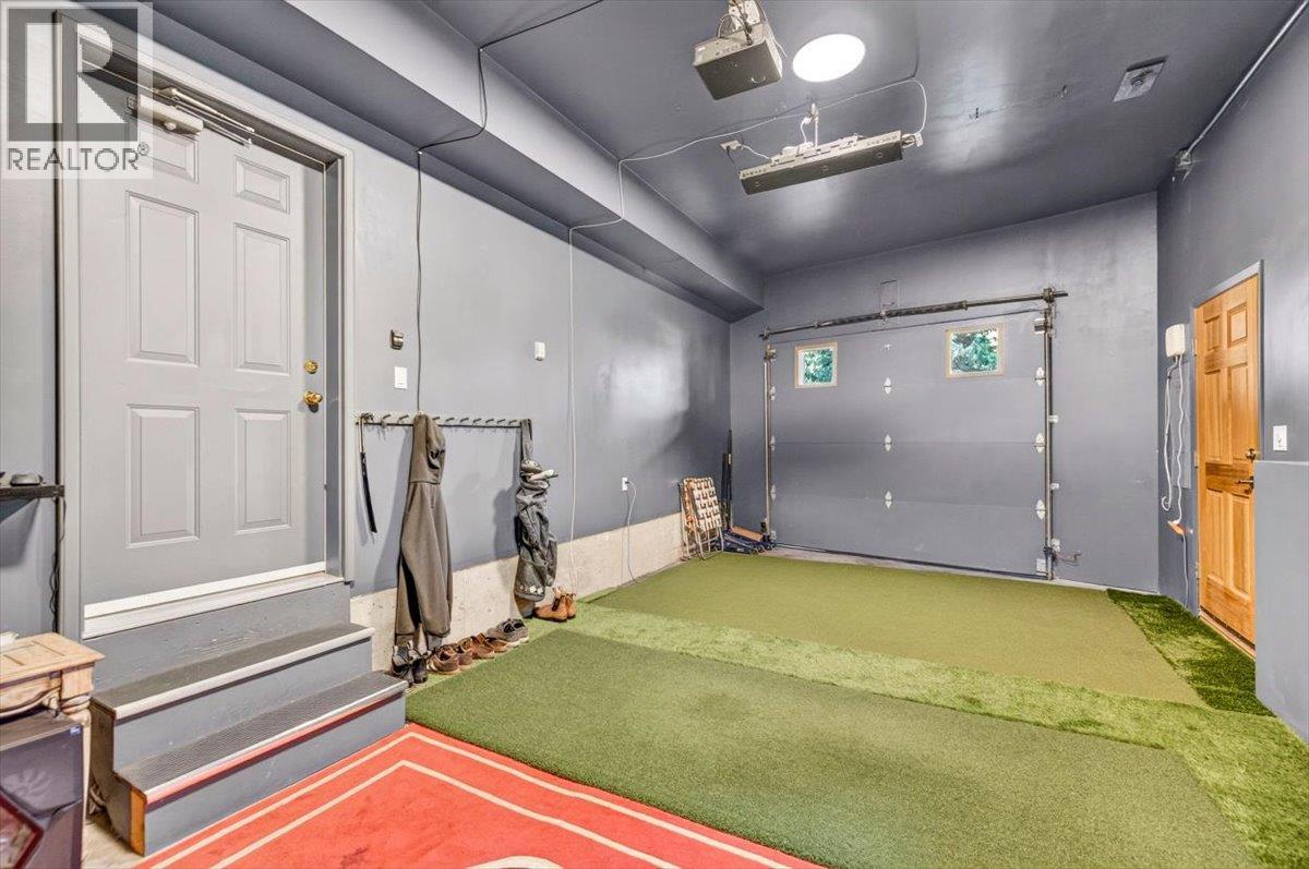 15 ALPINE TRAIL Crescent