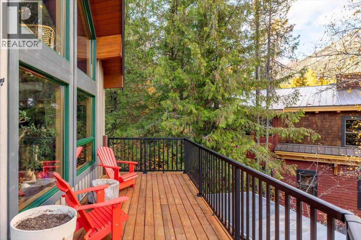 15 ALPINE TRAIL Crescent