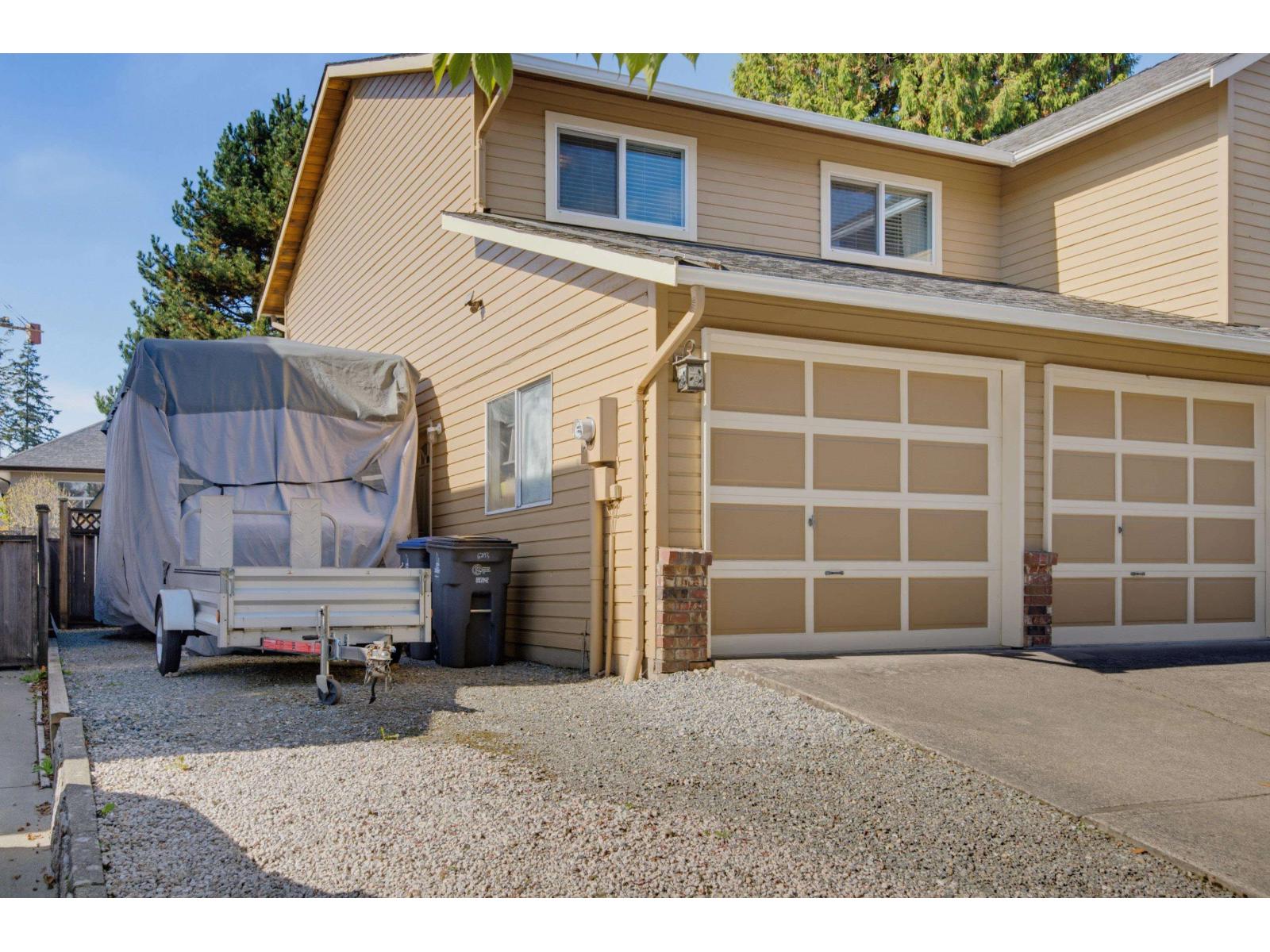 6293 129 Street, Surrey, British Columbia  V3X 1S7 - Photo 2 - R3172590