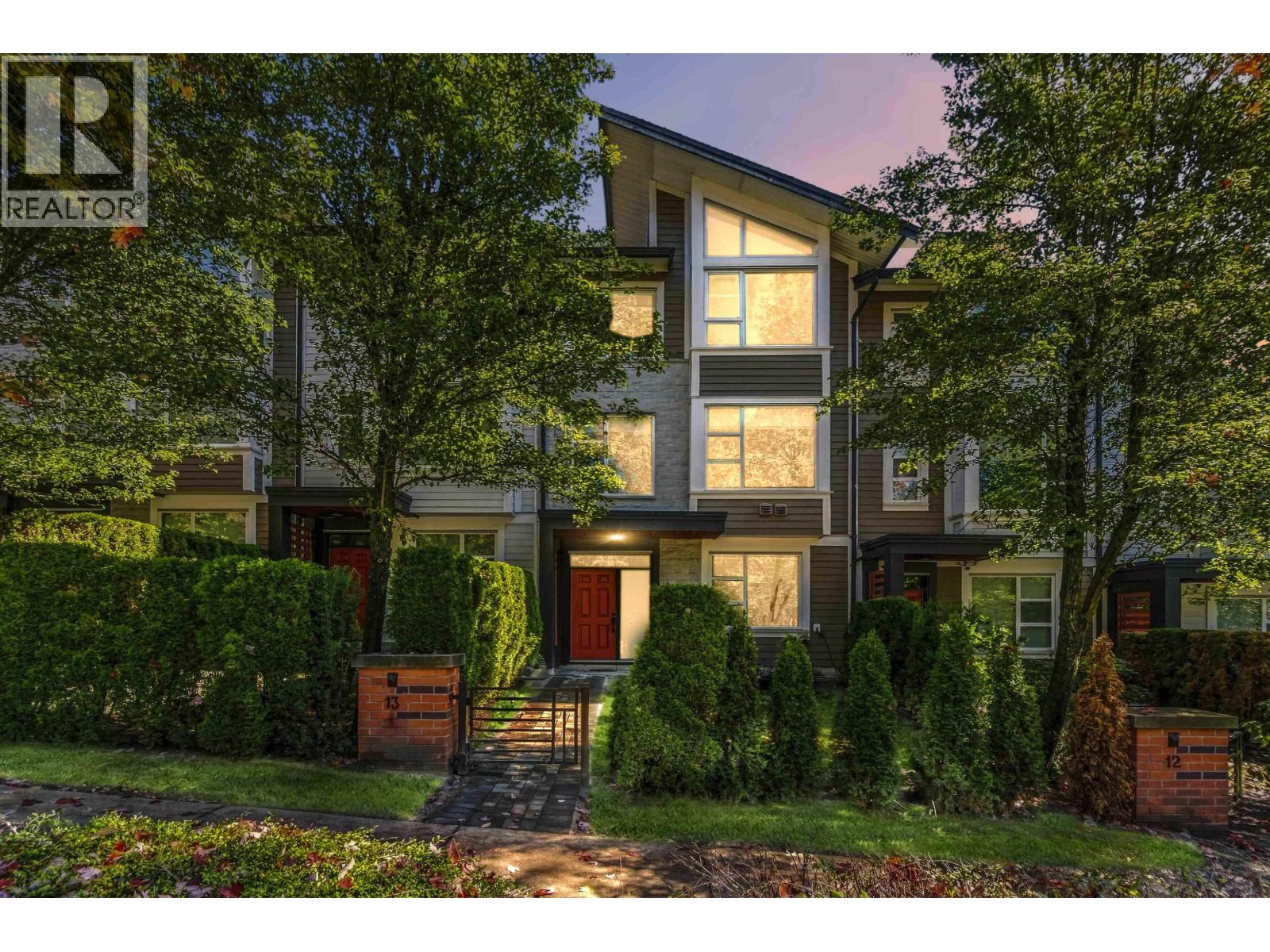 13 1299 COAST MERIDIAN ROAD, Coquitlam, British Columbia
