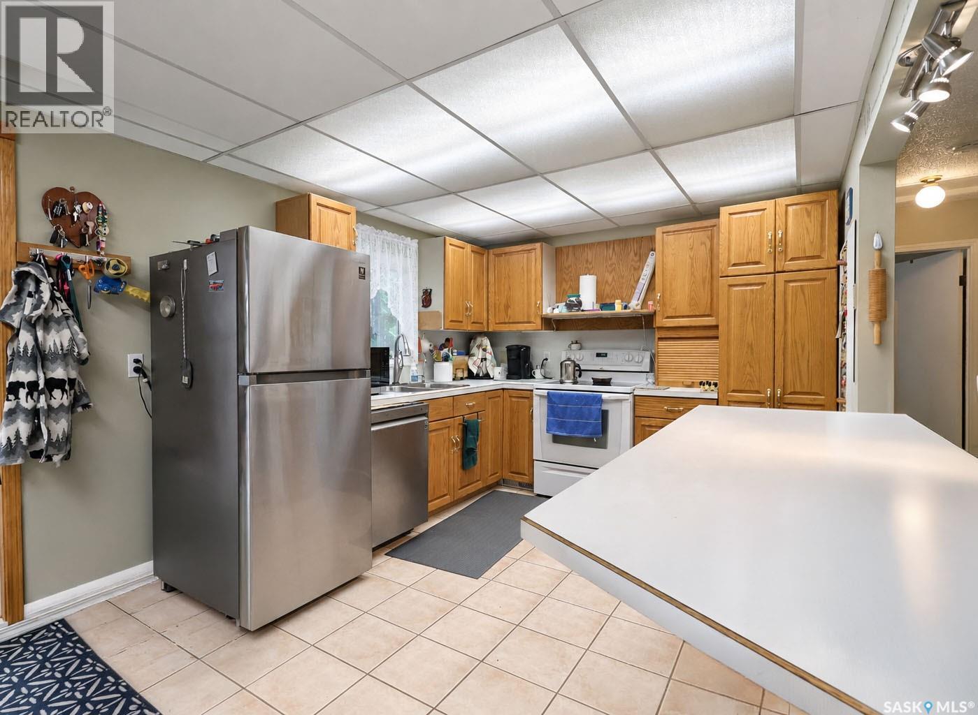 23 Berezowsky Drive, Prince Albert, Saskatchewan  S6V 6M4 - Photo 6 - SK050726