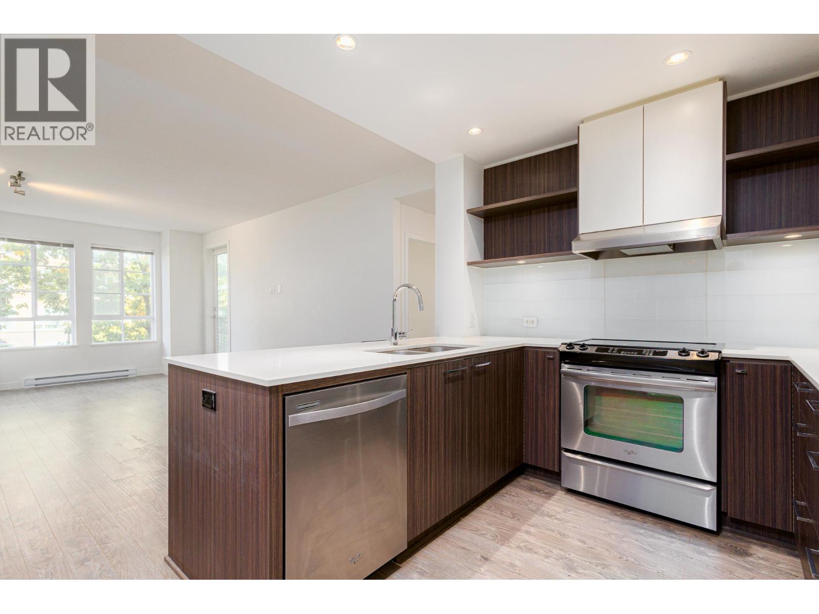 203 545 Foster Avenue, Coquitlam, British Columbia  V3J 0B3 - Photo 6 - R3172508