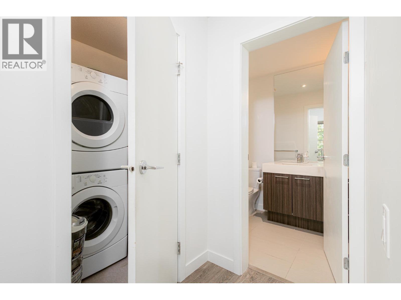 203 545 Foster Avenue, Coquitlam, British Columbia  V3J 0B3 - Photo 10 - R3172508
