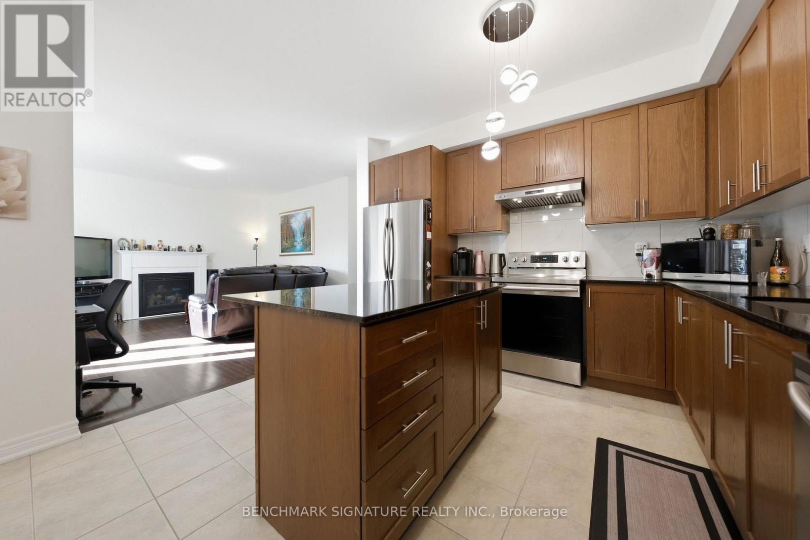 69 Windyton Avenue, Markham, Ontario  L6B 1M4 - Photo 19 - N13885366