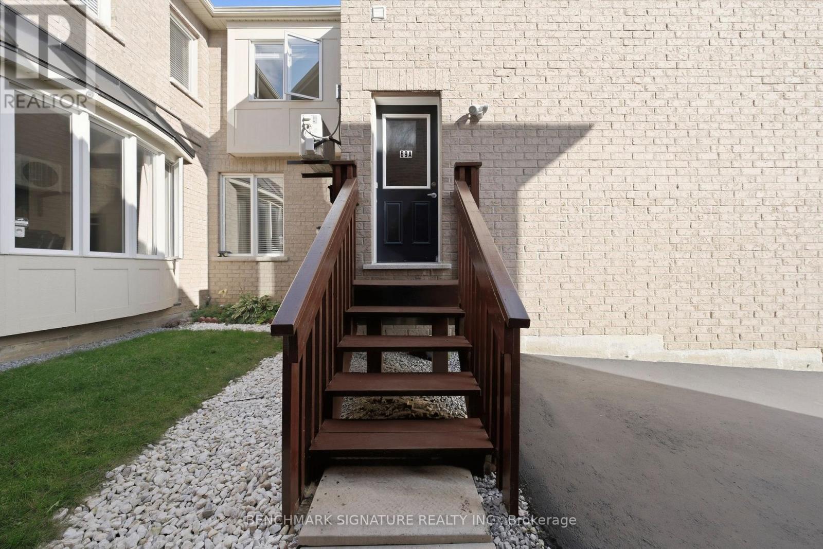 69 Windyton Avenue, Markham, Ontario  L6B 1M4 - Photo 39 - N13885366