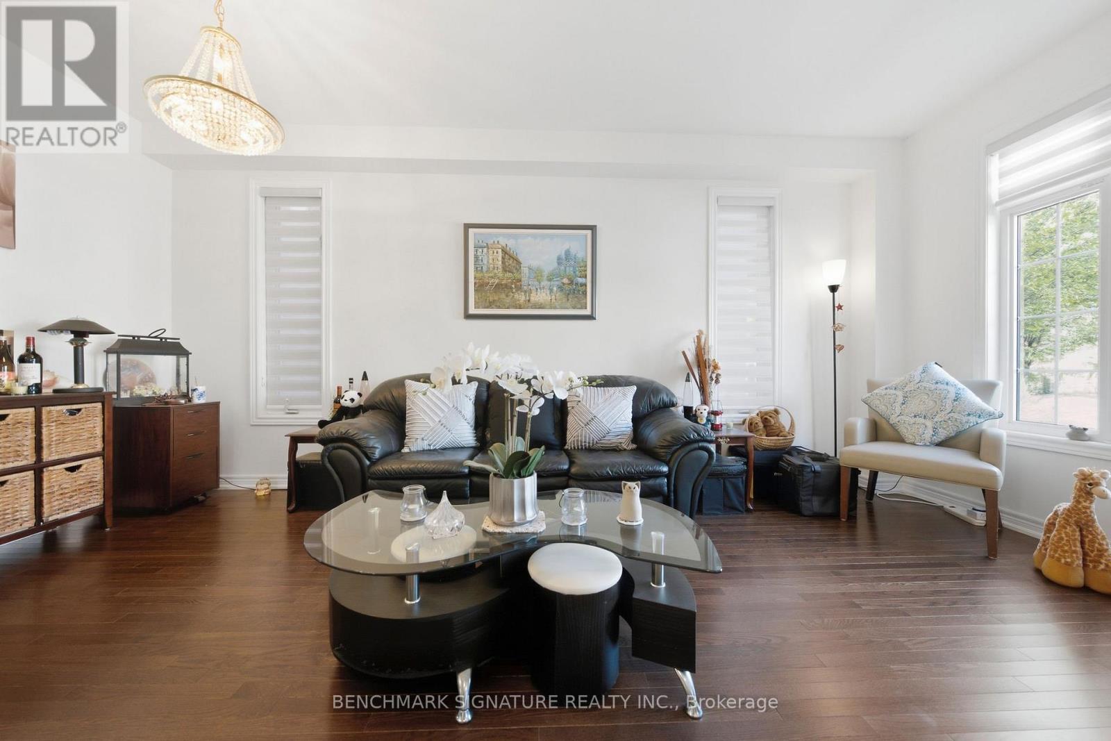 69 Windyton Avenue, Markham, Ontario  L6B 1M4 - Photo 7 - N13885366