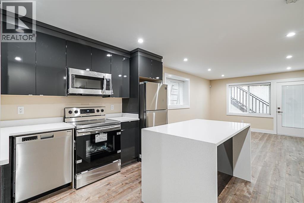 Basement 17xx Howard Avenue, Burnaby, British Columbia  V5B 3S4 - Photo 3 - R3174394