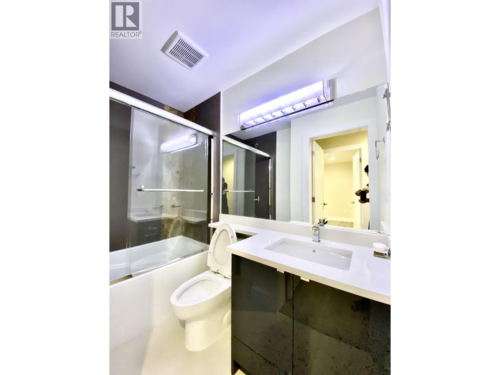 Basement 17xx Howard Avenue, Burnaby, British Columbia  V5B 3S4 - Photo 6 - R3174394