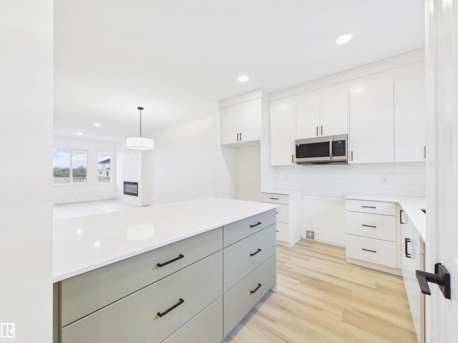 21 BRICKYARD LI