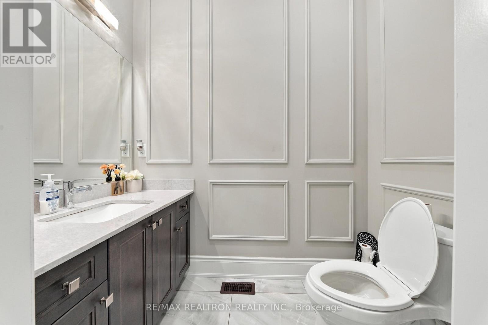 164 Milky Way Drive, Richmond Hill, Ontario  L4C 4Y3 - Photo 13 - N13874004