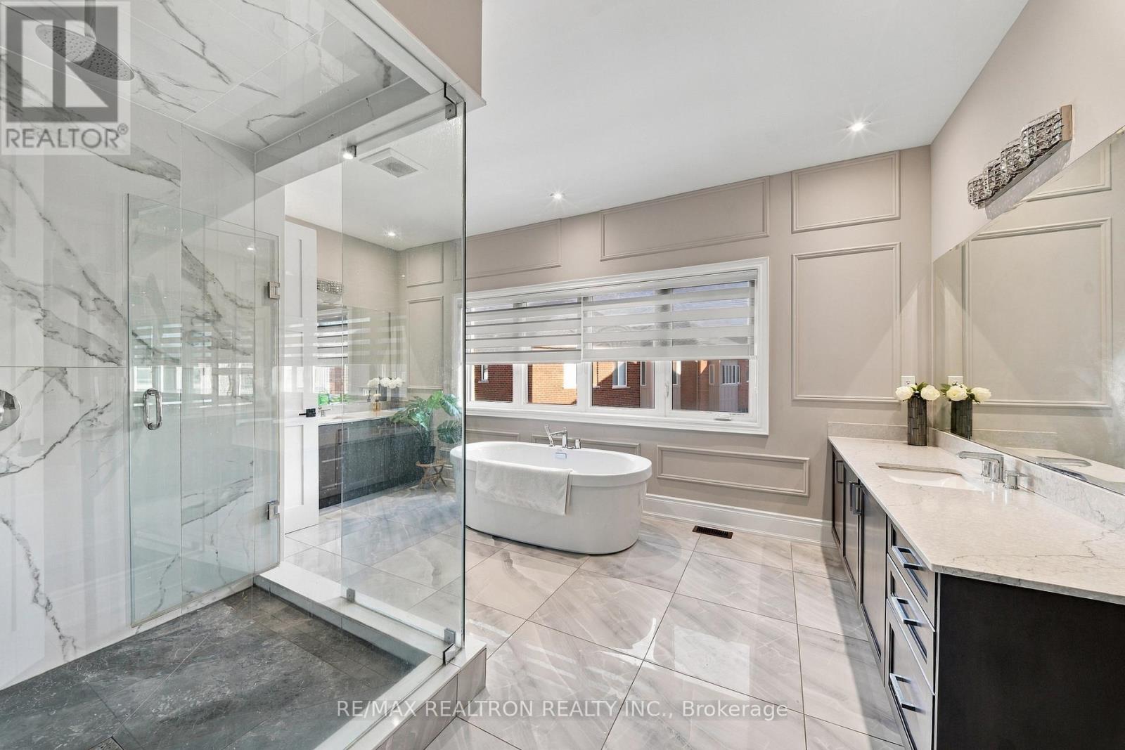 164 Milky Way Drive, Richmond Hill, Ontario  L4C 4Y3 - Photo 25 - N13874004