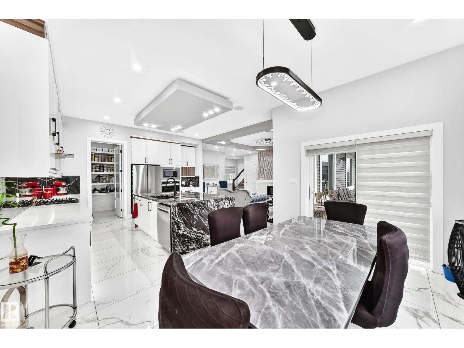 1667 ENRIGHT WY NW NW
