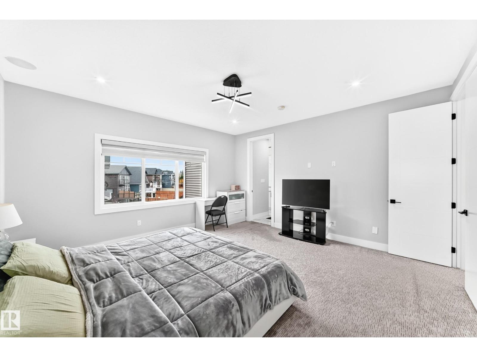 1667 ENRIGHT WY NW NW