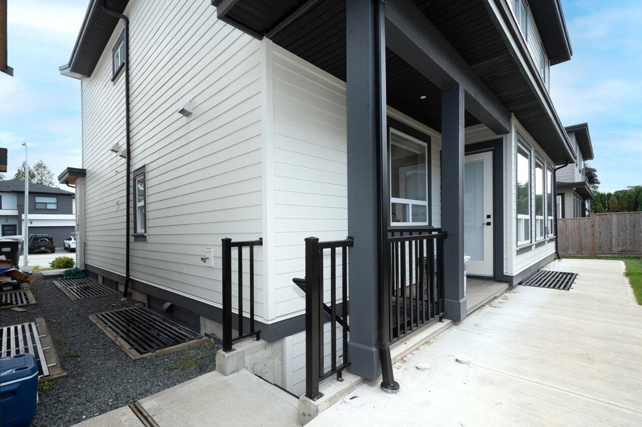 Lower Suite 7137 204A STREET, langley, British Columbia
