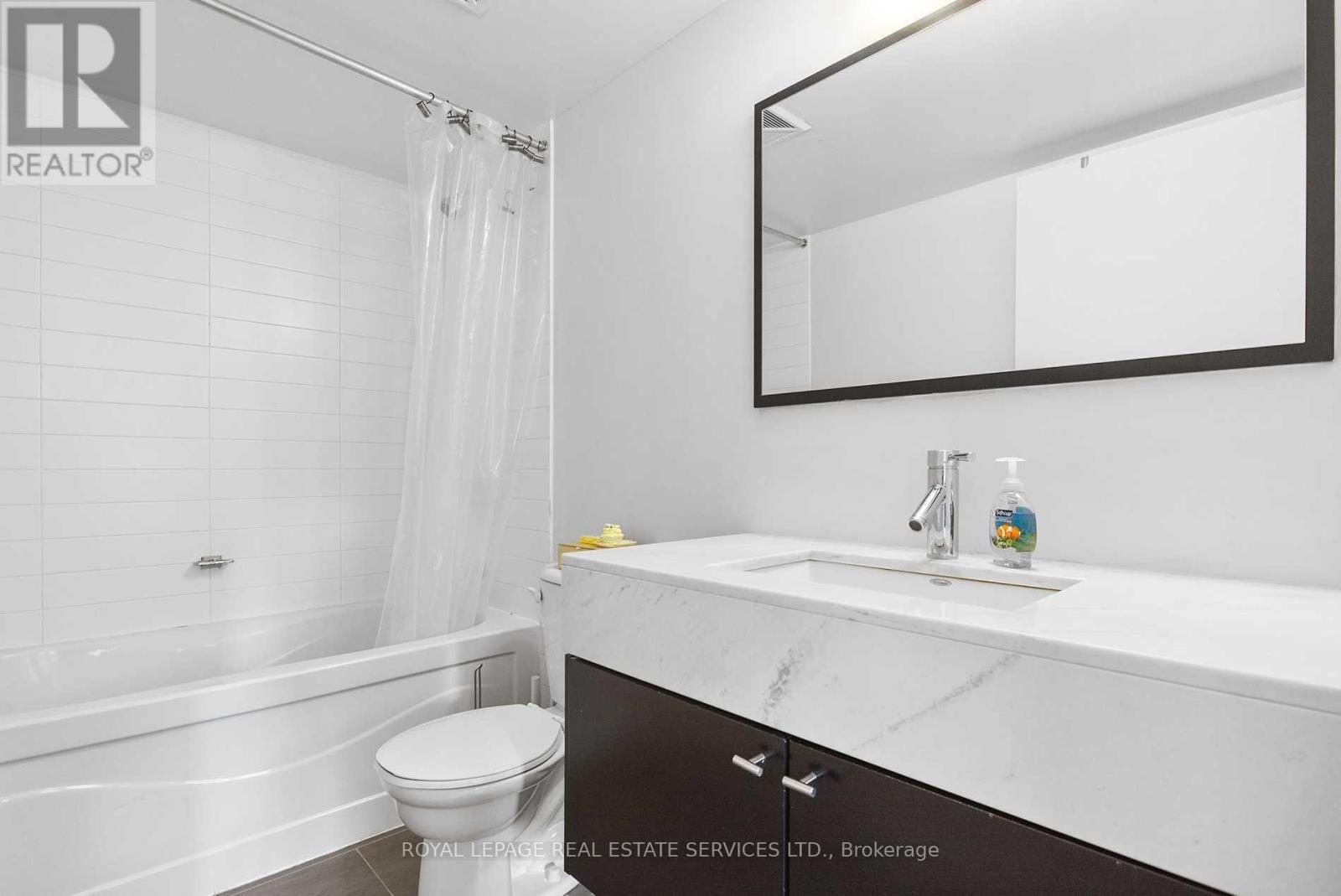 430 - 21 Nelson Street, Toronto (Waterfront Communities), Ontario  M5V 3H9 - Photo 10 - C13885372