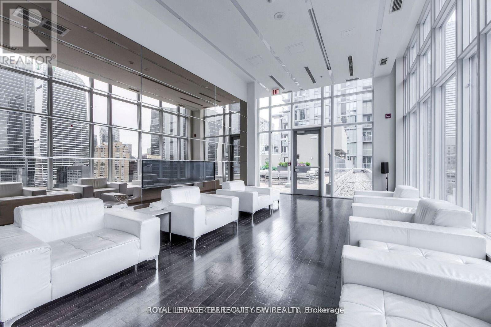 430 - 21 Nelson Street, Toronto (Waterfront Communities), Ontario  M5V 3H9 - Photo 19 - C13885372