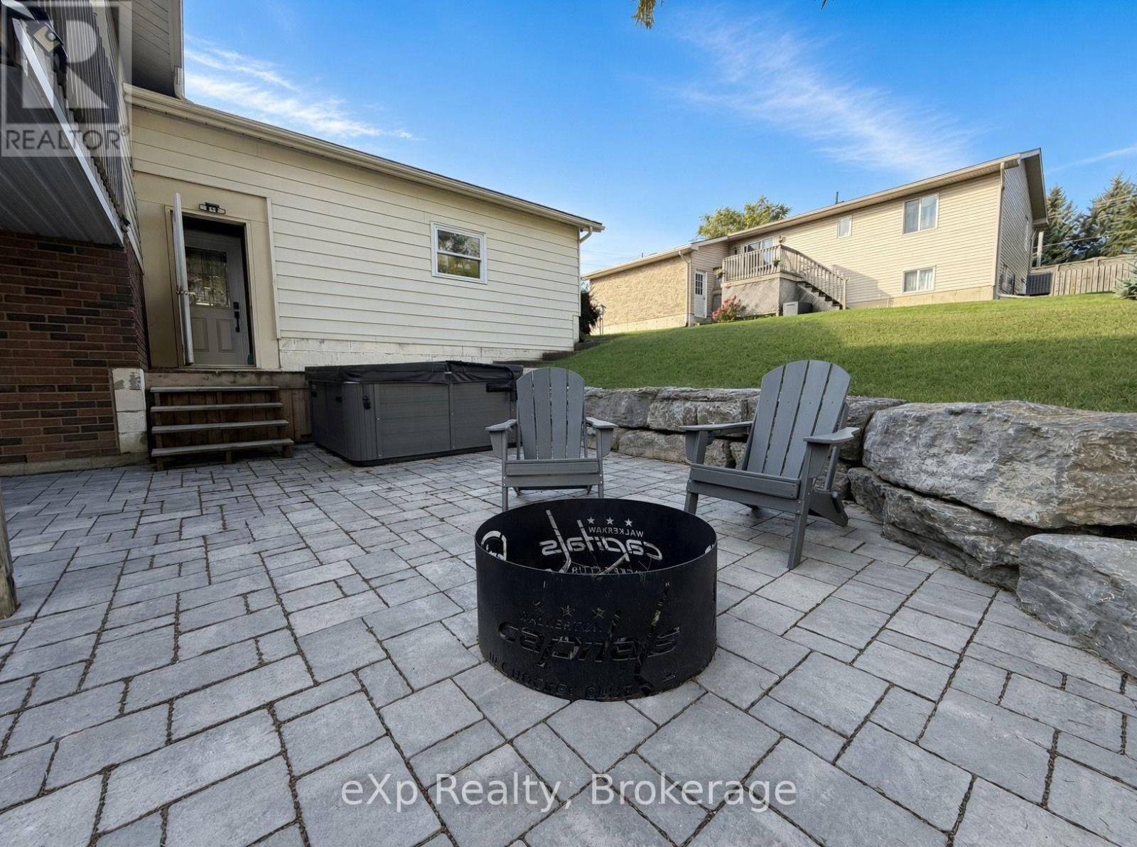 9 Charlotte Street, Brockton, Ontario  N0G 2V0 - Photo 23 - X13885380