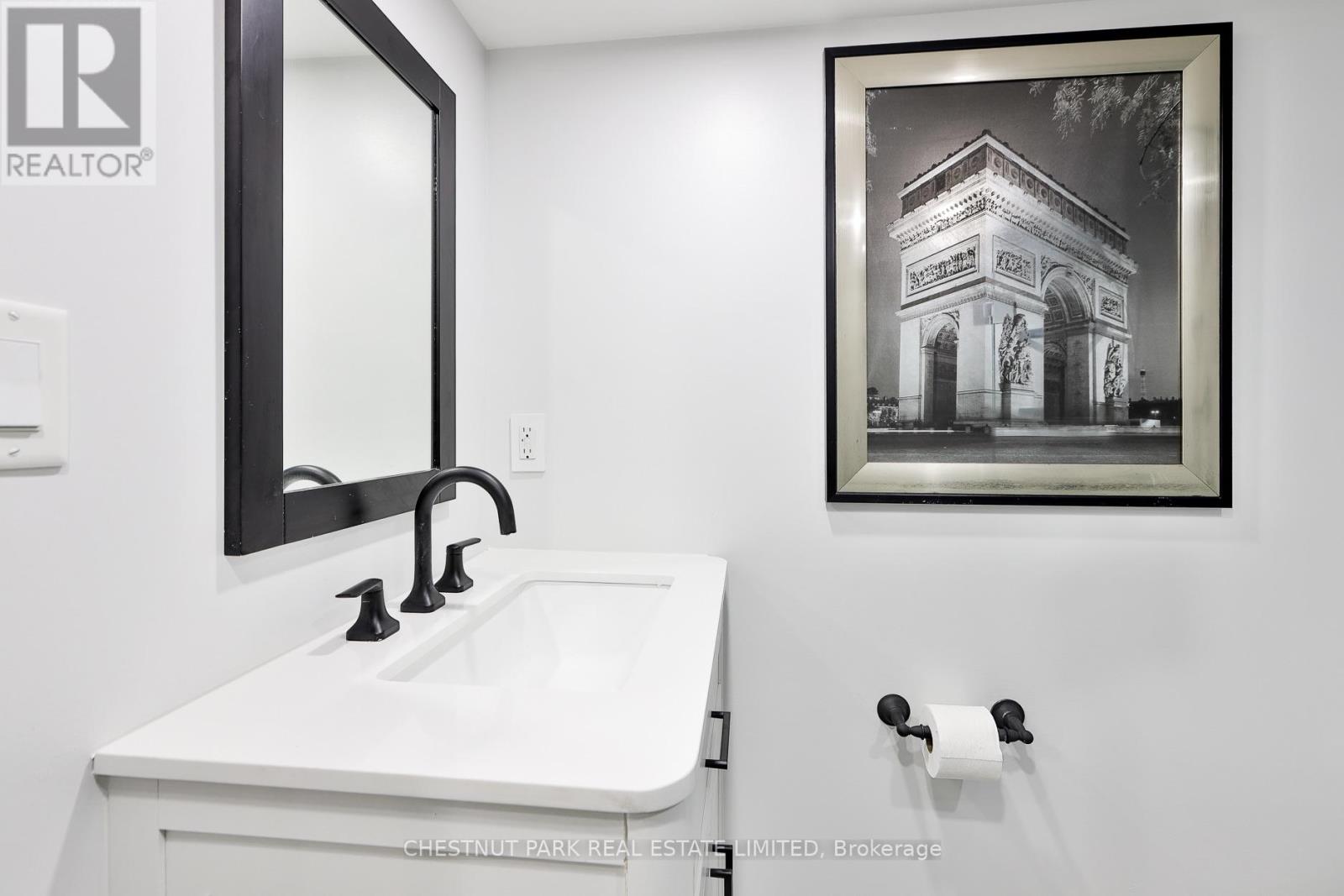Rear - 95 Parkside Drive, Toronto (High Park-Swansea), Ontario  M6R 2Y8 - Photo 16 - W13885376