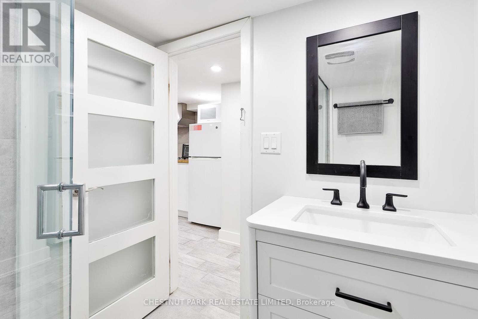 Rear - 95 Parkside Drive, Toronto (High Park-Swansea), Ontario  M6R 2Y8 - Photo 17 - W13885376