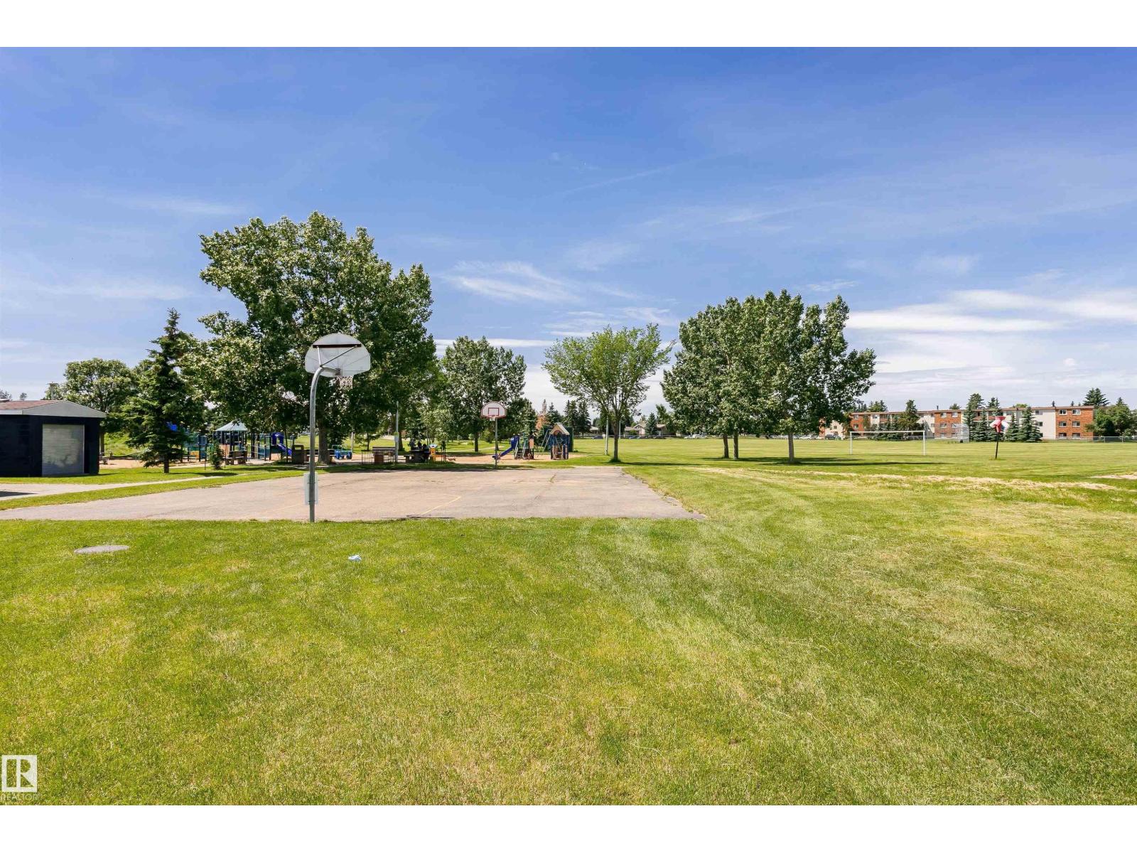 #124 10511 42 AV NW