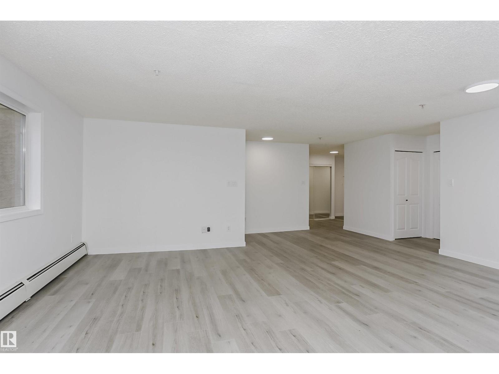 #124 10511 42 AV NW