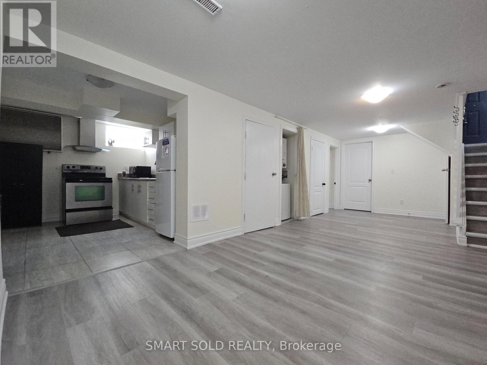 Bssement - 711 Dunlop Street W, Whitby, Ontario  L1N 1V4 - Photo 4 - E13885388