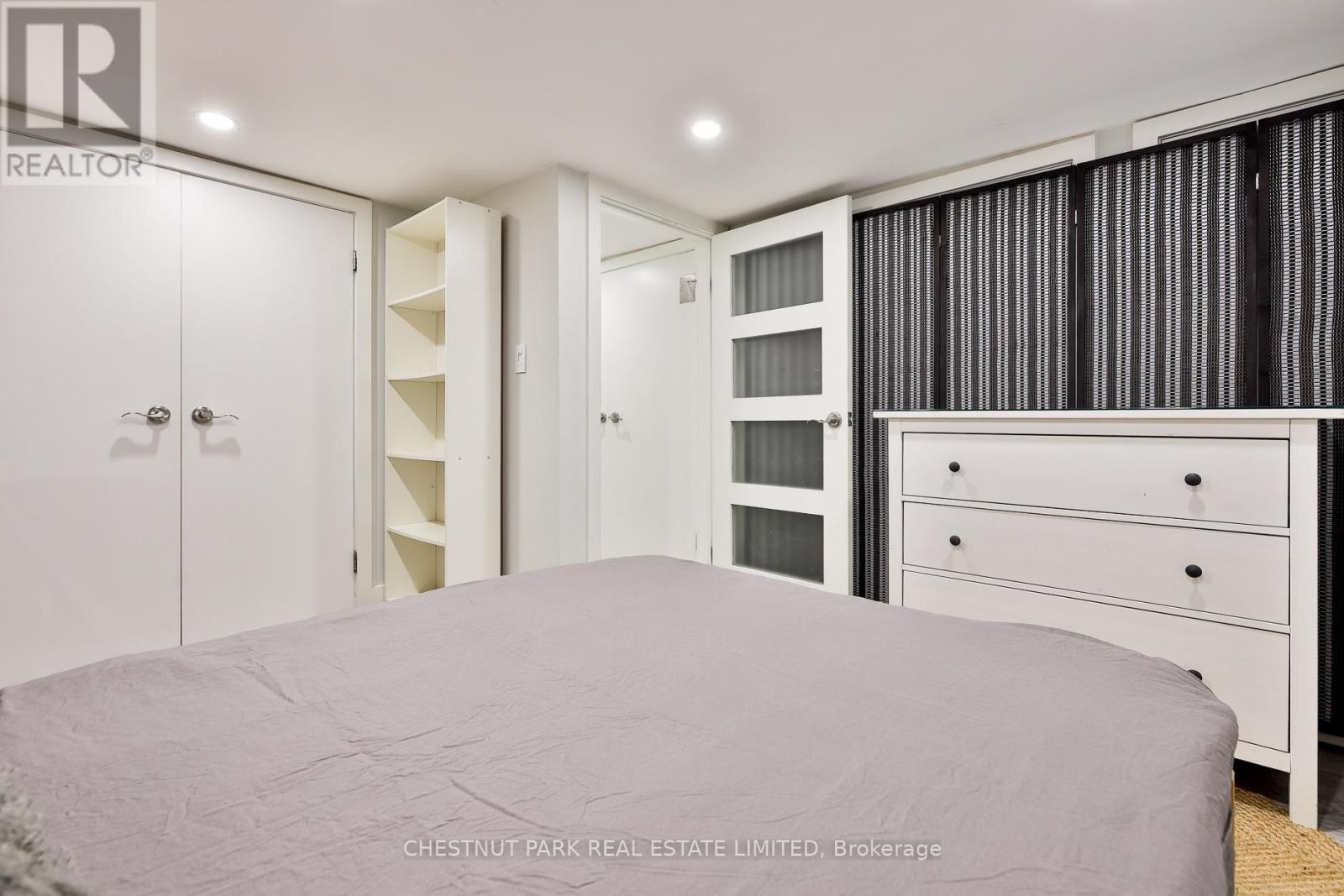 Rear - 95 Parkside Drive, Toronto (High Park-Swansea), Ontario  M6R 2Y8 - Photo 23 - W13885376
