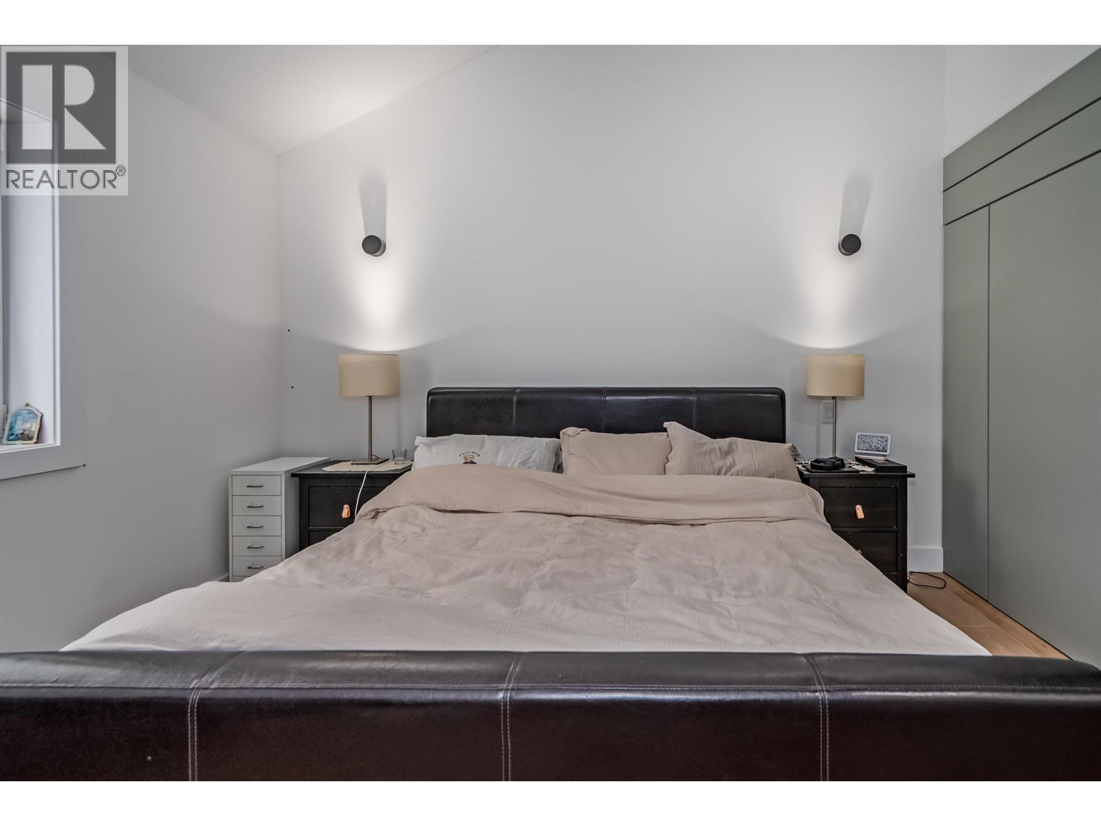 251 Douglas Crescent, Richmond, British Columbia  V7B 1E4 - Photo 18 - R3173763