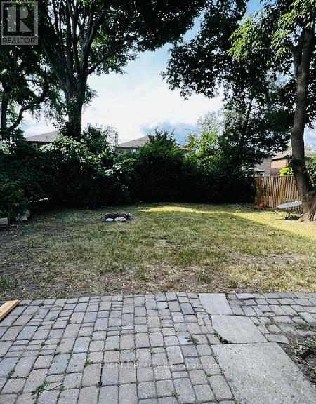 Bsmt - 218 Finch Avenue E, Toronto, Ontario  M2N 4R9 - Photo 9 - C13885398