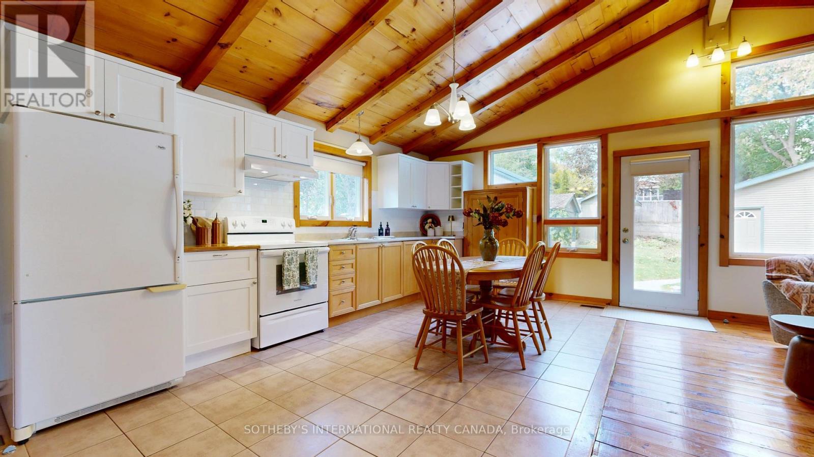 131 John Street E, Bradford West Gwillimbury, Ontario  L3Z 1G3 - Photo 8 - N13885400