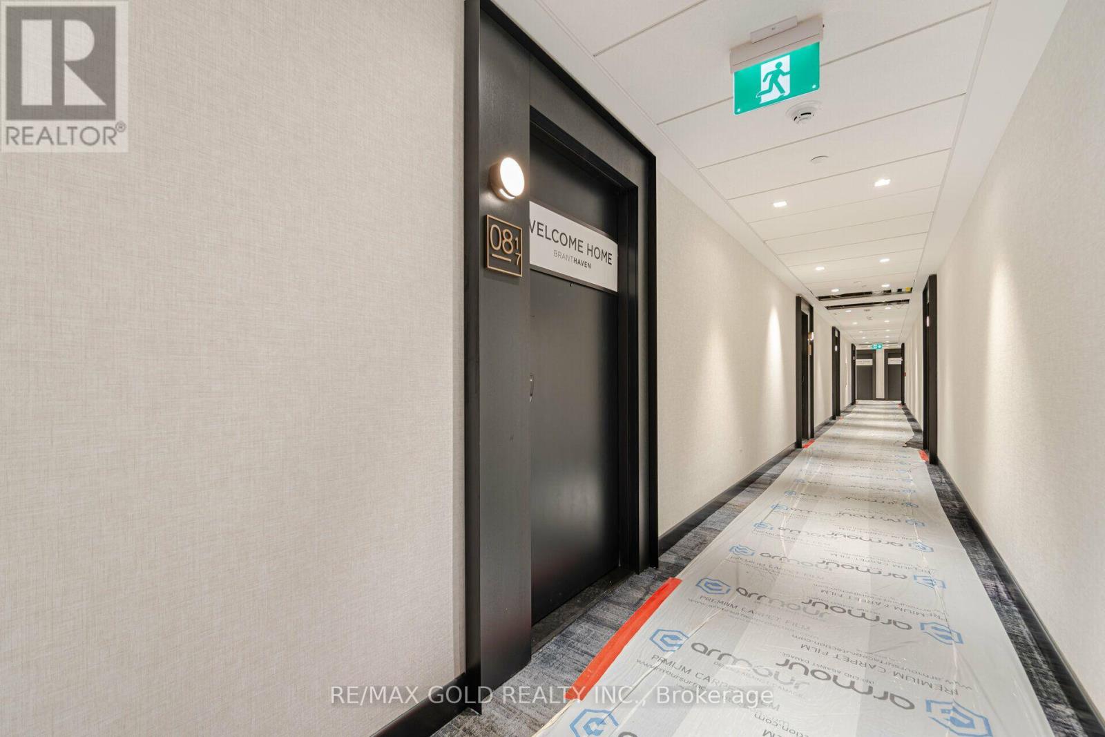 817 - 3220 William Coltson Avenue, Oakville, Ontario  L6H 7X9 - Photo 4 - W13885402