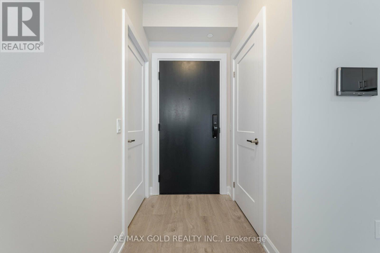 817 - 3220 William Coltson Avenue, Oakville, Ontario  L6H 7X9 - Photo 5 - W13885402