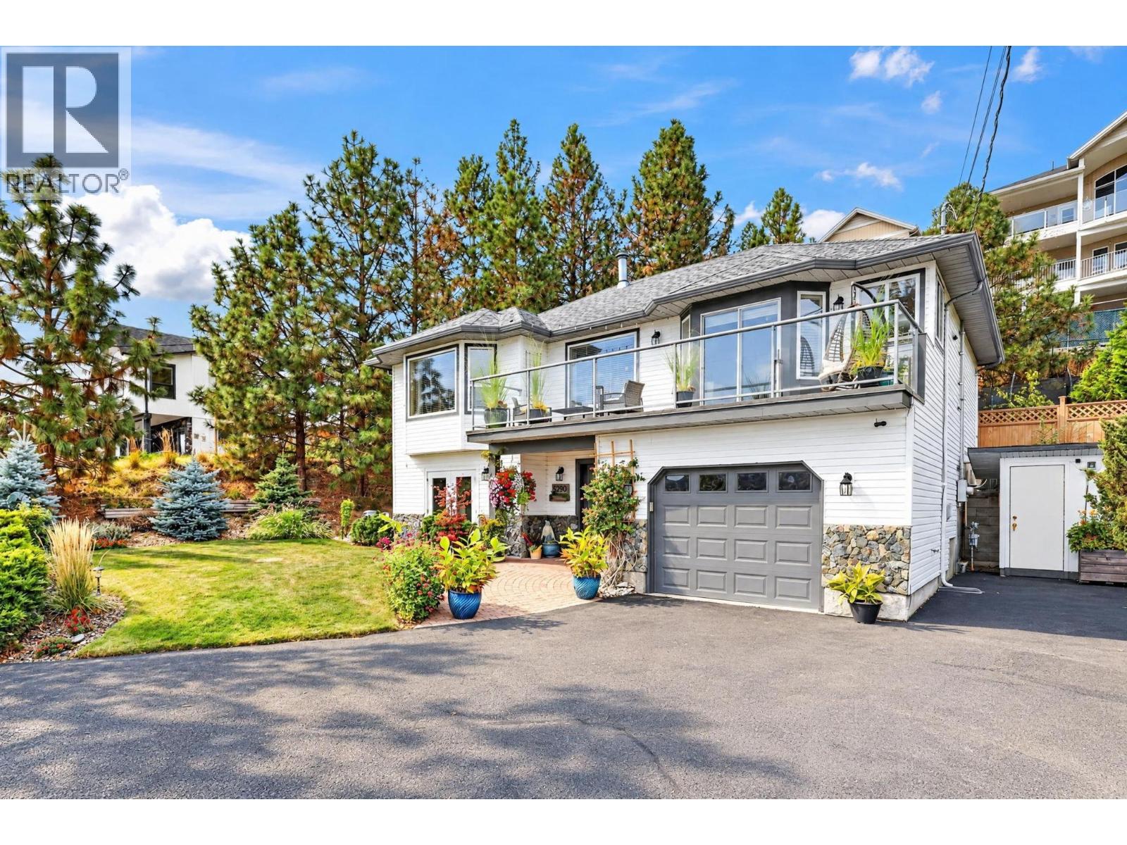 5290 Clarence Road, Peachland, British Columbia  V0H 1X2 - Photo 2 - 10400698