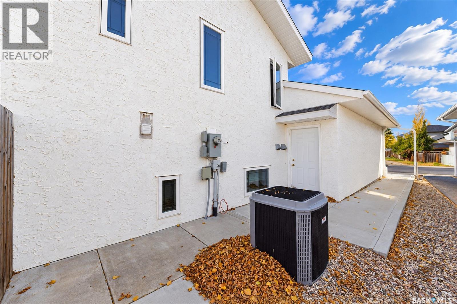 607 4th Street W, Warman, Saskatchewan  S0K 4S0 - Photo 53 - SK050795
